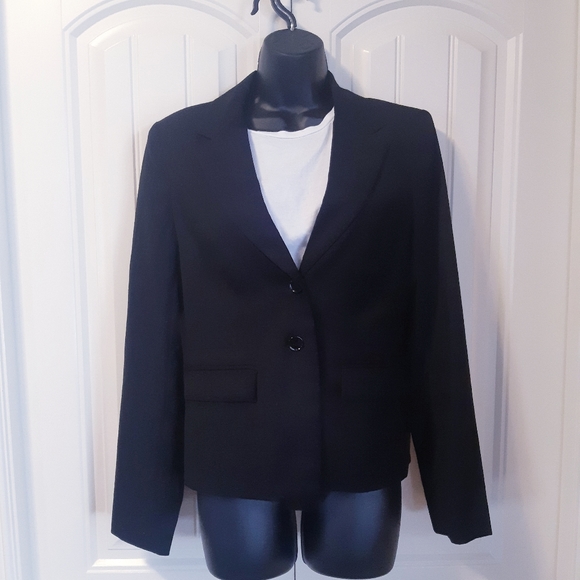 Blazer - Picture 1 of 2